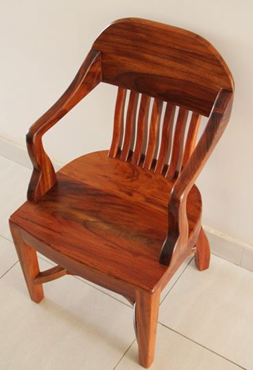 Classic Chair 550,000