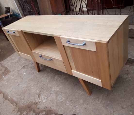 Blend TV Stand 900,000