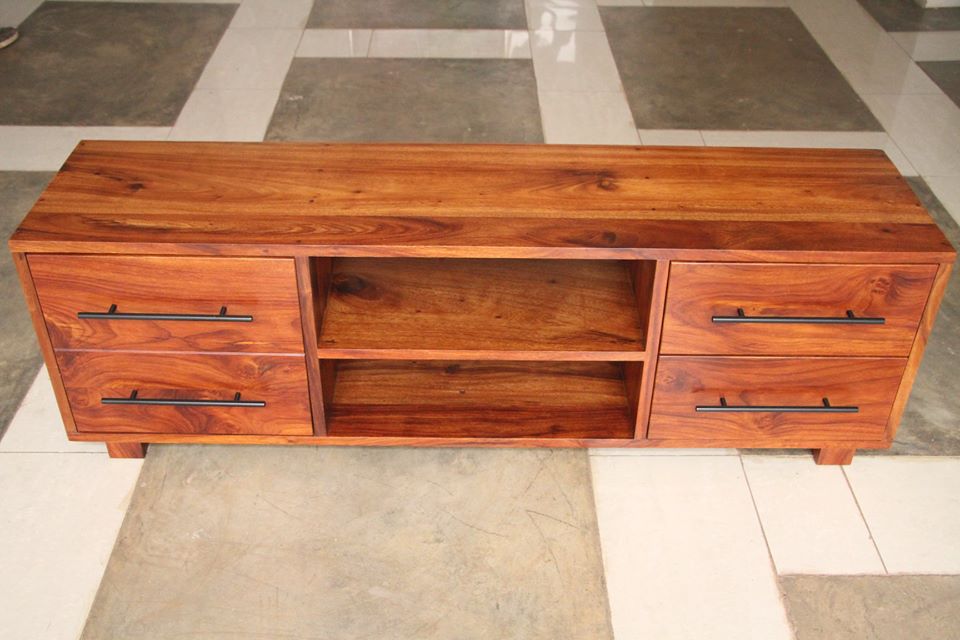 Cardinal TV Stand 1,100,000