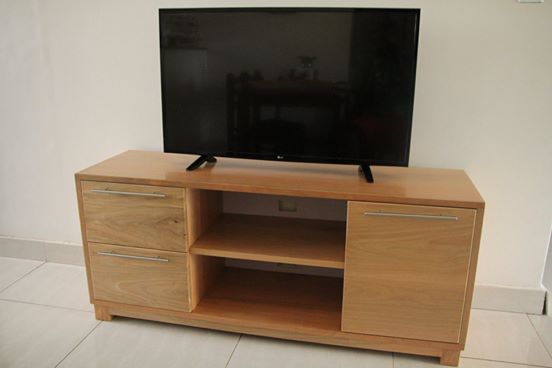 Organizer TV Stand 850,000 (Nkarati)